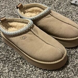 UGG Women's Platform Beige Suede Slip-On Loafers